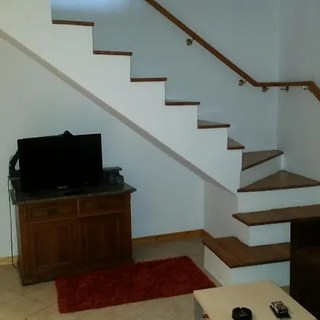 Atikawohnung St,martin 46 52465 Tar Apartamento